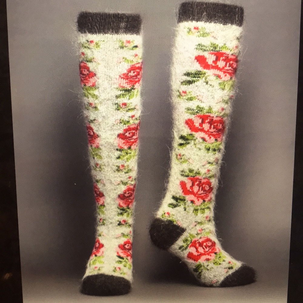 Under The Knee Russian Wool Socks Rose Garden
